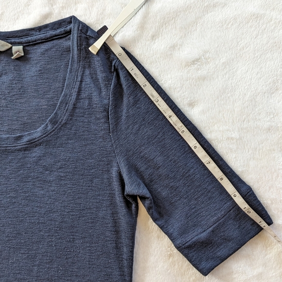 Athleta Short Sleeve Shirt - Picture 2 of 6